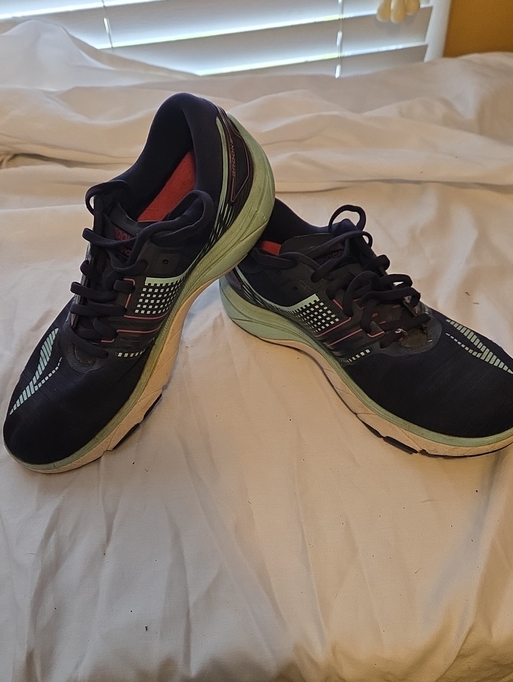 Womans Navy Running Shoes with Mint Accents